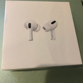 アップル(Apple)のAirPods Pro Apple イヤホン(ヘッドフォン/イヤフォン)