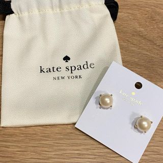 ケイトスペードニューヨーク(kate spade new york)のけいC様専用　ケイトスペード  パール　ピアス(ピアス)