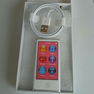 アップル(Apple)のiPod nano 第7世代 シルバー(ポータブルプレーヤー)