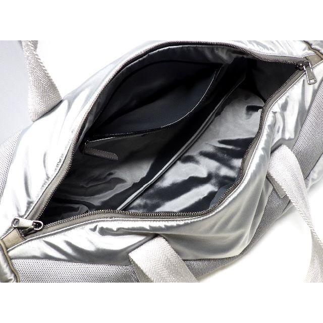 Yves Saint Laurent Beaute(イヴサンローランボーテ)のイヴサンローラン　202126　ボストンバッグ　ナイロン　シルバー レディースのバッグ(ボストンバッグ)の商品写真