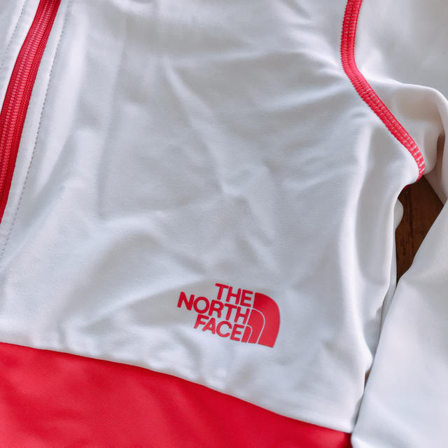 THE NORTH FACE(ザノースフェイス)のノースフェイス☆ラッシュガード キッズ/ベビー/マタニティのキッズ服女の子用(90cm~)(水着)の商品写真