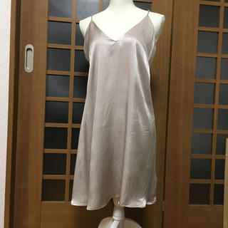 エイチアンドエム(H&M)のドレス ノースリーブワンピース(ナイトドレス)