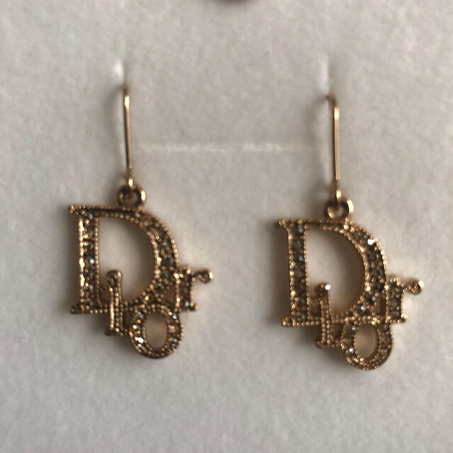 DIOR ネックレスピアスセット DIOR ネックレスピアスセット
