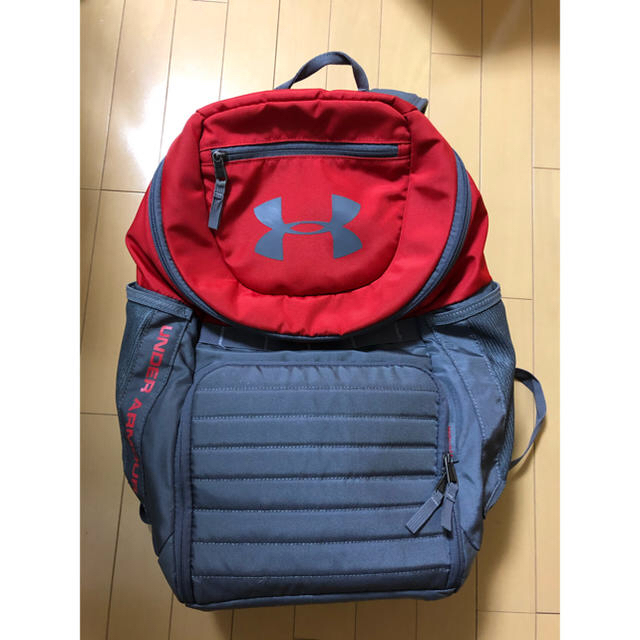 UNDER ARMOUR(アンダーアーマー)のアンダーアーマ　UNDER ARMOUR リュック メンズのバッグ(バッグパック/リュック)の商品写真