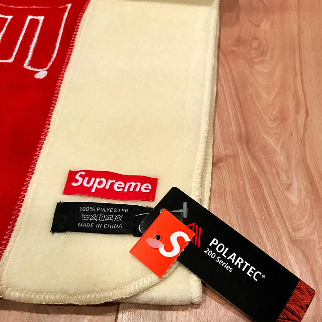 Supreme(シュプリーム)のsupreme ポーラテック　フリース  マフラー  新品　タグ付き メンズのファッション小物(マフラー)の商品写真