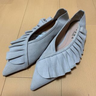 ザラ(ZARA)の【最終値下げ】ZARA☆新品 スエードシューズ サイズ36(ハイヒール/パンプス)