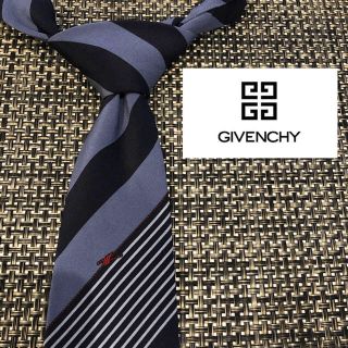 ジバンシィ(GIVENCHY)の【人気】givenchy イタリア製最高級シルク100%ネクタイ　ブルー　青　柄(ネクタイ)