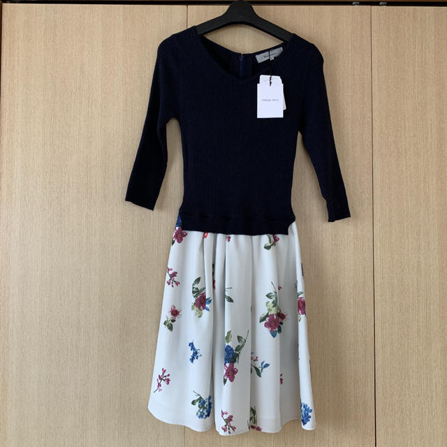 新品*リランドチュール 花柄ドッキングワンピース 全ての Rirandture リランドチュール 花柄膝丈ワンピース 未使用 Mサイズ