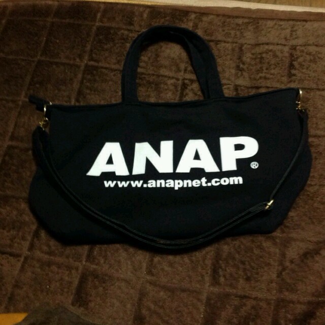 ANAP(アナップ)のANAP○黒ショルダーバッグ レディースのバッグ(ショルダーバッグ)の商品写真