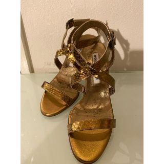 マノロブラニク(MANOLO BLAHNIK)のマロノブラニク　サンダル(サンダル)