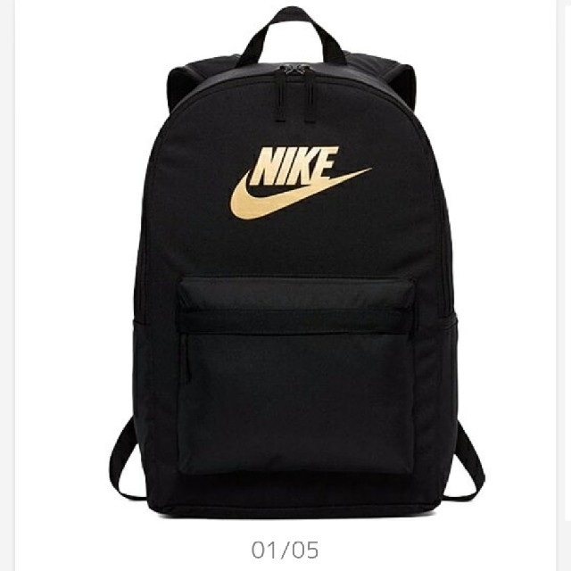 NIKE(ナイキ)のNIKE　リュック　ゴールド　大容量 レディースのバッグ(リュック/バックパック)の商品写真