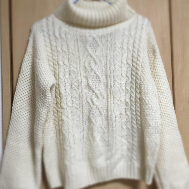 しまむら(シマムラ)の白セーター レディースのトップス(ニット/セーター)の商品写真
