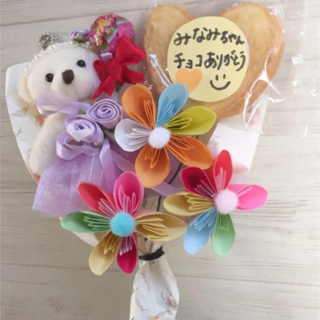 ハートのパイ 棒付き飴付き くま付き折り紙花束 の通販 By たけちゃん S Shop ラクマ