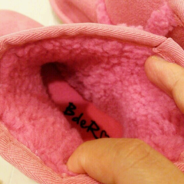 BeBe(ベベ)のBeBeピンクム-トン18cm激安 キッズ/ベビー/マタニティのキッズ靴/シューズ(15cm~)(ブーツ)の商品写真