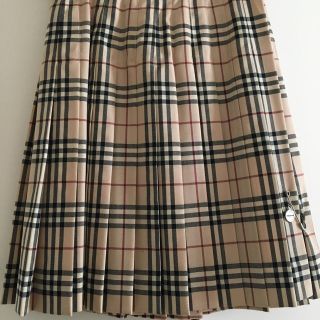 バーバリー(BURBERRY)のBURBERRY LONDONプリーツスカート(ひざ丈スカート)