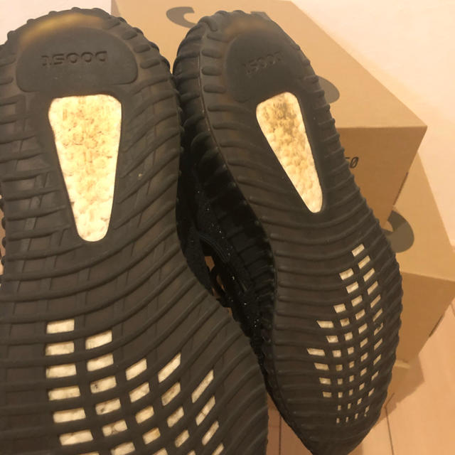 adidas(アディダス)のYeezy Boost 350 Oreo Core black イージー メンズの靴/シューズ(スニーカー)の商品写真