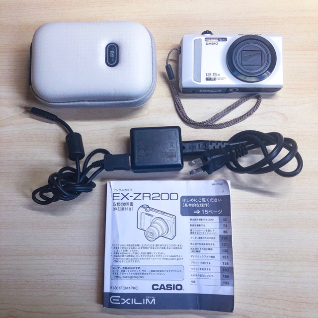 CASIO EXILIM EX-ZR200