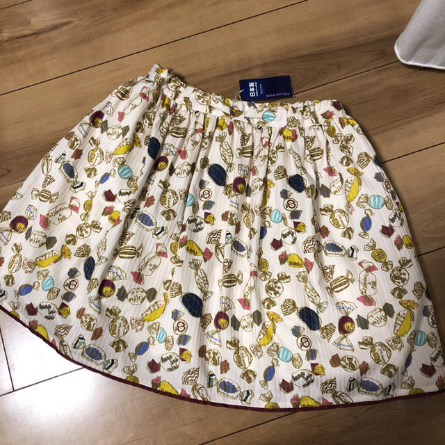 ANNA SUI mini(アナスイミニ)の新品　アナスイミニ　キャンディスカート　150 キッズ/ベビー/マタニティのキッズ服女の子用(90cm~)(スカート)の商品写真