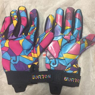 バートン(BURTON)の春スノボ応援値下げ！バートングローブ(手袋)