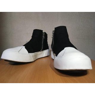 ユリウス(JULIUS)の【極美品】JULIUS W TOE CUP SNEAKERS(スニーカー)