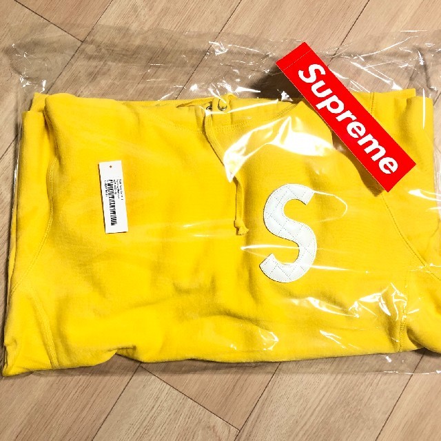 Supreme(シュプリーム)のSupreme S Logo Hooded Sweatshirt 20ss

 メンズのトップス(パーカー)の商品写真