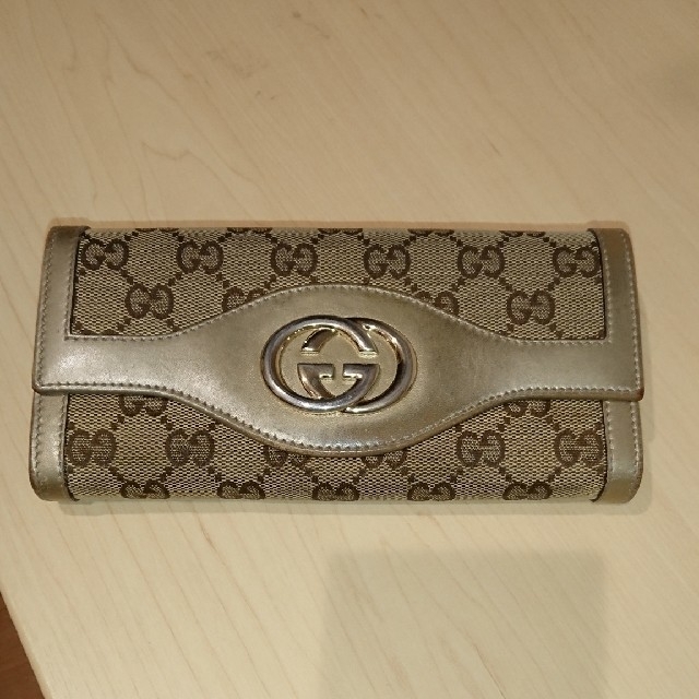 Gucci(グッチ)のGUCCI 長財布 レディースのファッション小物(財布)の商品写真