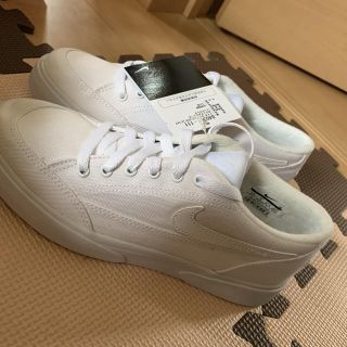 ナイキ(NIKE)のNIKE 新品スニーカー(スニーカー)