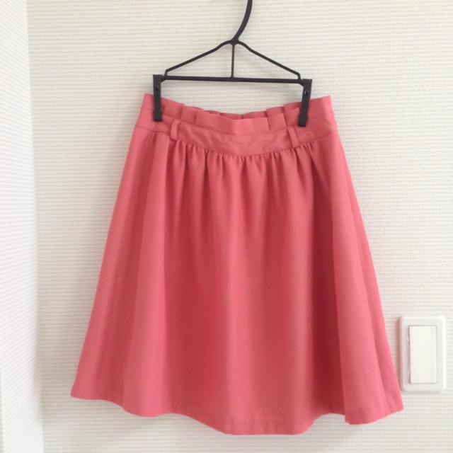 ROPE’(ロペ)の綺麗なピンク色のスカート レディースのスカート(ひざ丈スカート)の商品写真