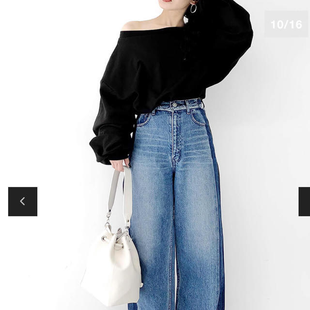 ZARA(ザラ)のLVEU. オフショルダートップス レディースのトップス(トレーナー/スウェット)の商品写真