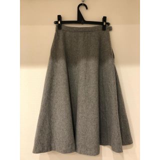 スピックアンドスパン(Spick & Span)の【最終値下げ】Spick&Span フレアスカート【34】グレー(ひざ丈スカート)