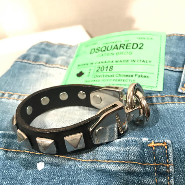 値下げ❗️DSQUARED2  バングル‼️ 貴重価値