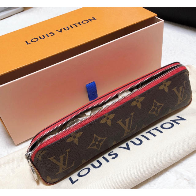 LOUIS VUITTON(ルイヴィトン)の※レイママ様専用ページ※ 新品未使用　ルイヴィトン　ペンケース レディースのファッション小物(ポーチ)の商品写真