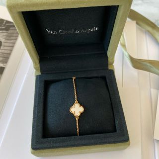 ヴァンクリーフアンドアーペル(Van Cleef & Arpels)の【超美品】VanCleef & Arpels✧︎スウィートアルハンブラ✧︎(ブレスレット/バングル)