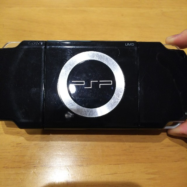 PlayStation Portable(プレイステーションポータブル)のPSP2000 ジャンク エンタメ/ホビーのゲームソフト/ゲーム機本体(携帯用ゲーム機本体)の商品写真