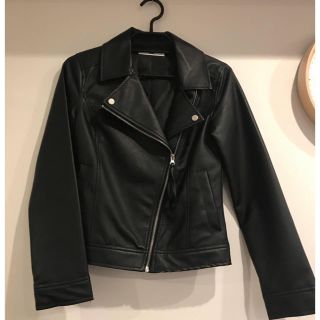 グレイル(GRL)の【美品】GRL 黒 ライダースジャケット(ライダースジャケット)