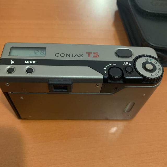 京セラ(キョウセラ)のチャック様contax t3 美品　(値段交渉可) スマホ/家電/カメラのカメラ(フィルムカメラ)の商品写真