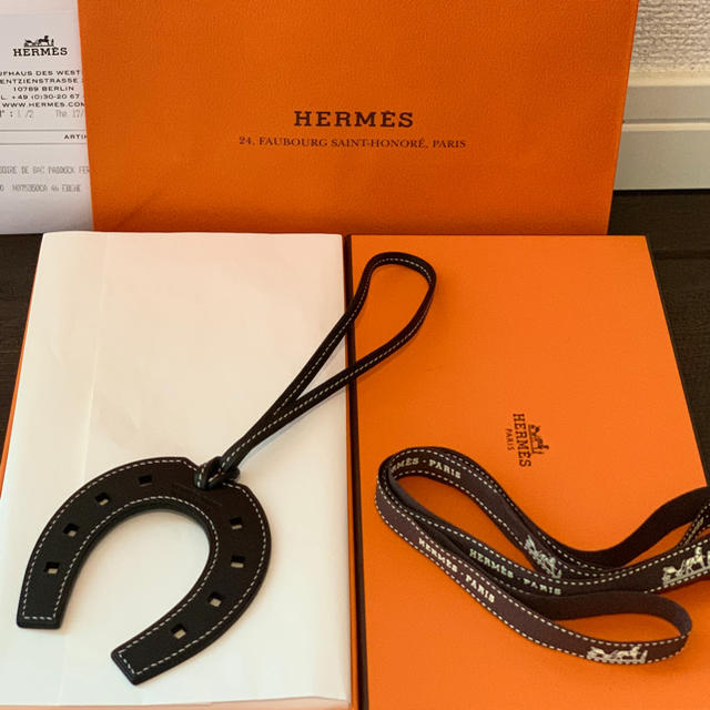 Hermes - HERMES エルメス パドックチャーム 馬蹄 エベンヌ