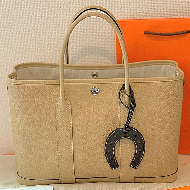 冬バーゲン特別送料無料! HERMÈS エルメス パドックチャーム バッグ