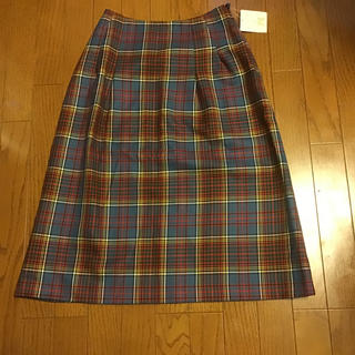 ヨークランド(Yorkland)のヨークランド  スカート　新品　お値下げしました。(ロングスカート)