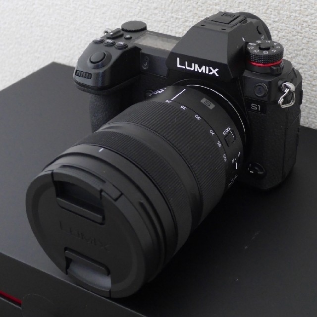 第1位獲得!】 Panasonic - LUMIX DCーS1M【128XQDカード&リーダー