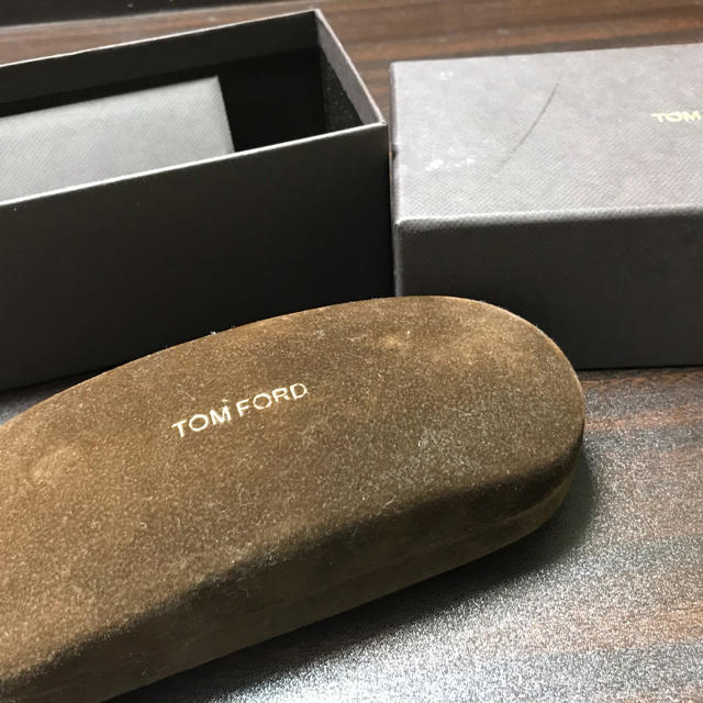 TOM FORD(トムフォード)のトムフォードの眼鏡ケース メンズのファッション小物(サングラス/メガネ)の商品写真