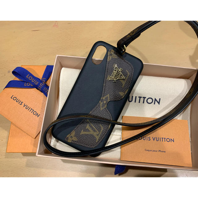 LOUIS VUITTON - 今週末まで値下げ！ ルイヴィトン　iPhoneX/XS バンパー　スマホケースの通販