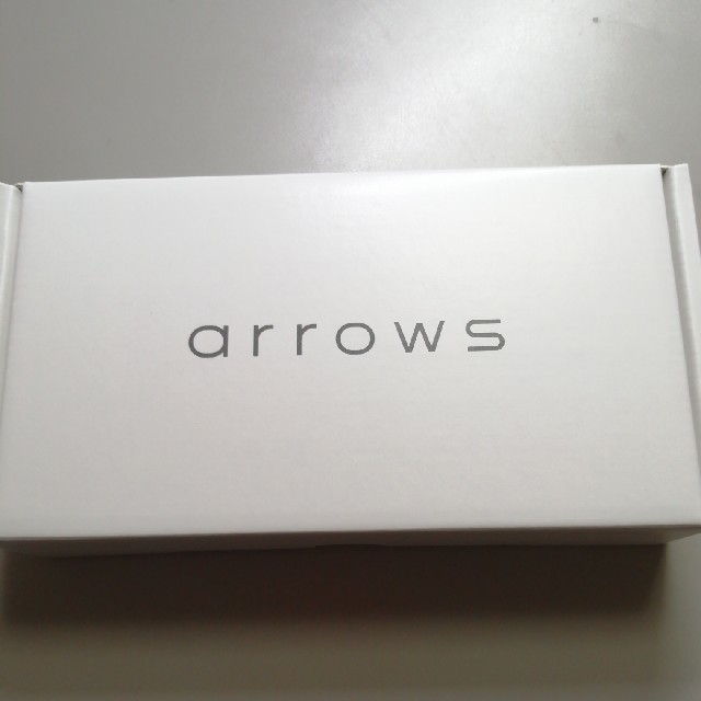 新品未開封 arrows M05 ホワイト