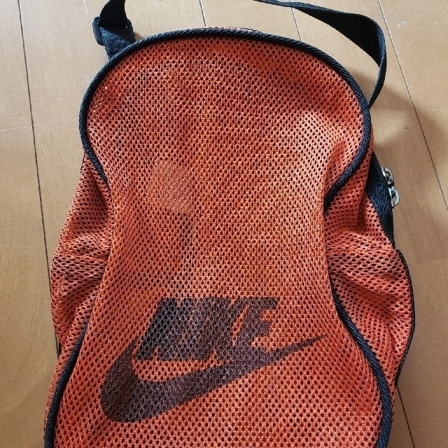 NIKE(ナイキ)のNIKE☆サッカーボール入れ スポーツ/アウトドアのサッカー/フットサル(ボール)の商品写真