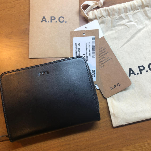 A.P.C (アーペーセー) 折り財布　Wallet