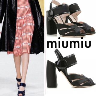 ミュウミュウ(miumiu)のmiumiu サテンサンダル(サンダル)