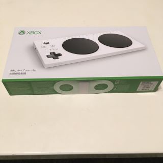 エックスボックス(Xbox)のXbox アダプティブコントローラー(家庭用ゲーム機本体)