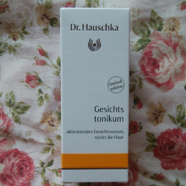 Dr.Hauschka(ドクターハウシュカ)のDr.ハウシュカフェイシャルトナー(化粧水) コスメ/美容のスキンケア/基礎化粧品(化粧水/ローション)の商品写真