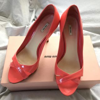 ミュウミュウ(miumiu)のmiu miuピンクサンダル(ハイヒール/パンプス)