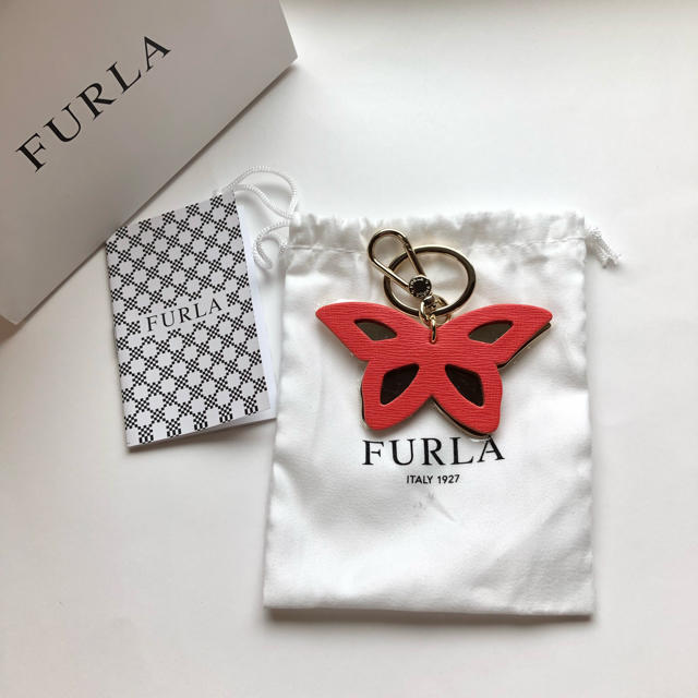 Furla(フルラ)の【新品】フルラ  FURLA 蝶モチーフキーホルダー チャーム ハンドメイドのファッション小物(バッグチャーム)の商品写真